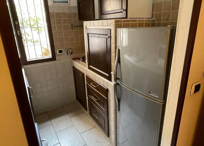 House With Private Garden * Rom