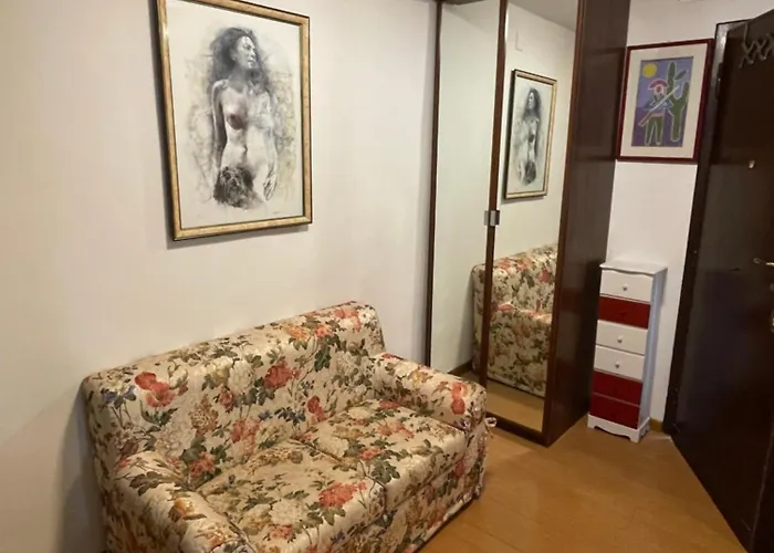 Apartment House With Private Garden *